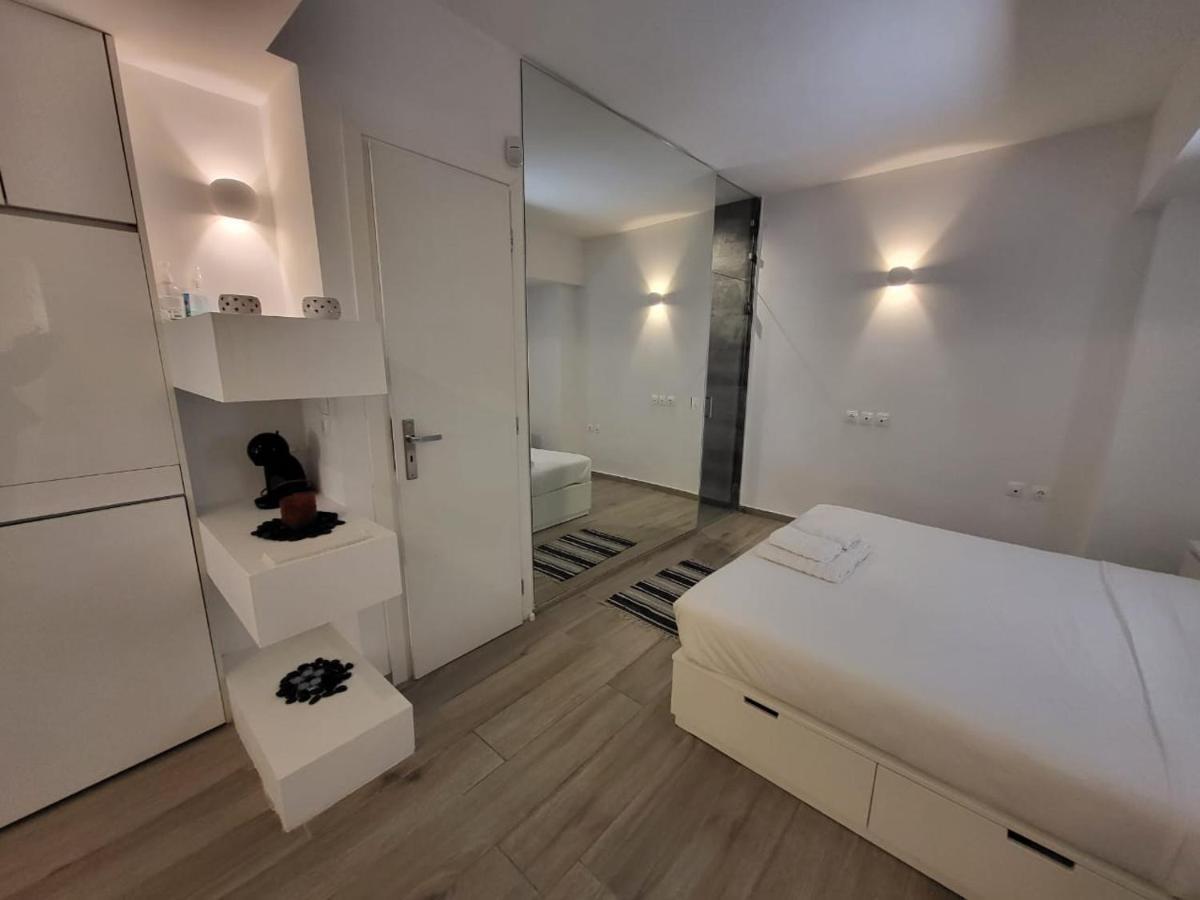Apartment Near The Center Of Glyfada Atina Dış mekan fotoğraf